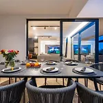 Villa Luxury Kaia -heated Pool, Sea View, Jacuzzi, Gym And Sauna *
