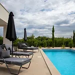 Luxury Kaia -heated Pool, Sea View, Jacuzzi, Gym And Sauna *