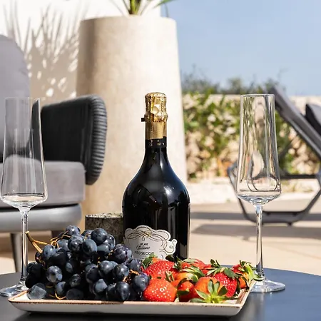 Villa Luxury Kaia -heated Pool, Sea View, Jacuzzi, Gym And Sauna