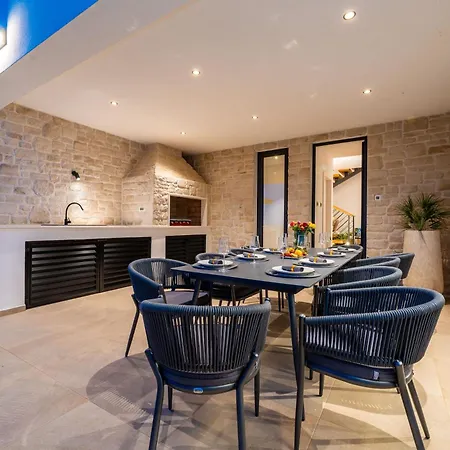 Villa Luxury Kaia -heated Pool, Sea View, Jacuzzi, Gym And Sauna