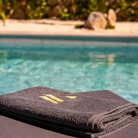Luxury Kaia - Sea View, Heated Pool, Jacuzzi, Gym And Sauna