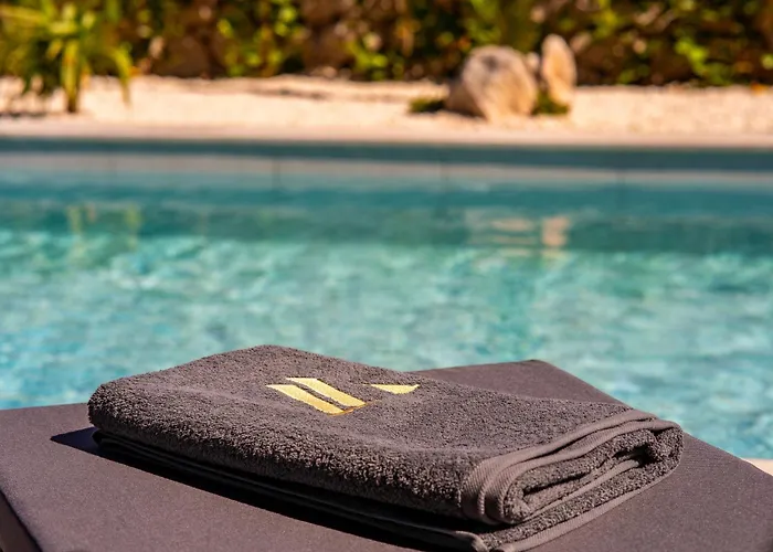 Luxury Kaia - Sea View, Heated Pool, Jacuzzi, Gym And Sauna